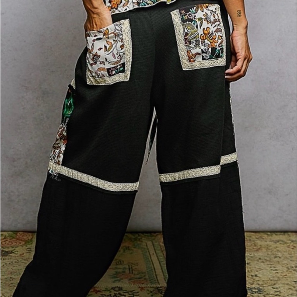 NWOT POL Black Floral Patchwork Pants With Ruffled Waist - Picture 5 of 14